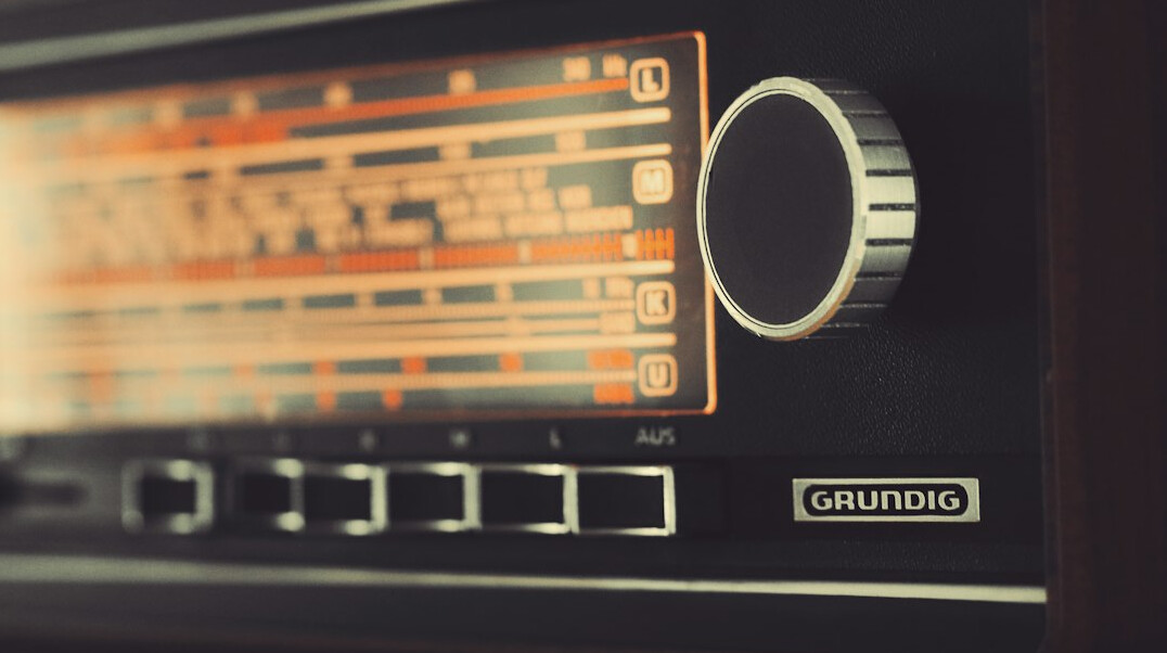 old radio advertisement